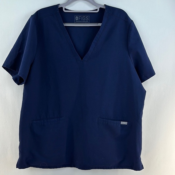 Figs Short Sleeve Two Pocket Scrub Top - Picture 1 of 6